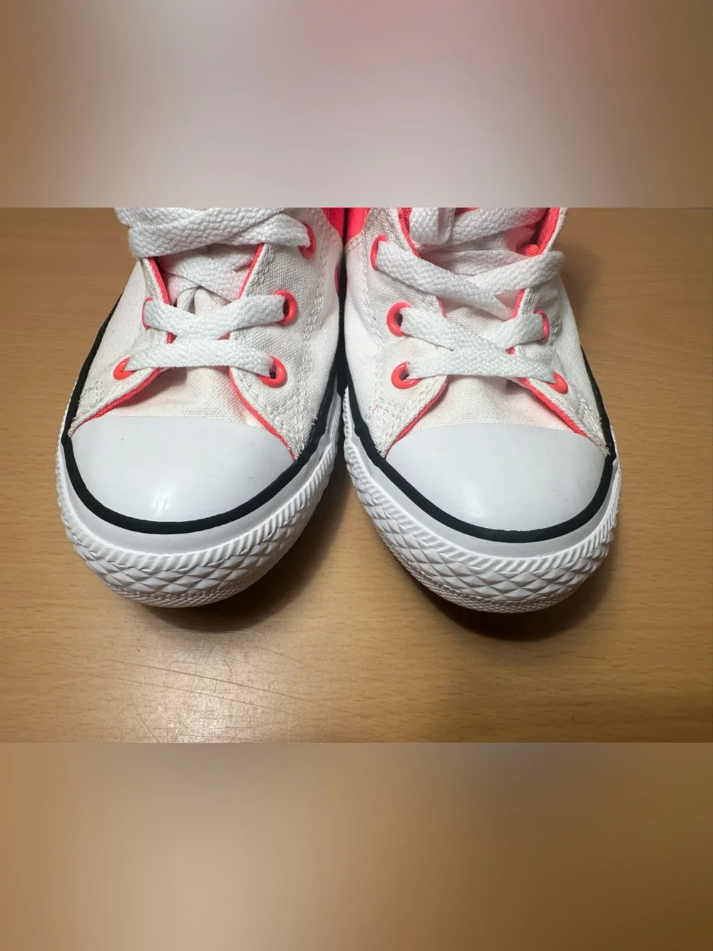 Converse Girls’ CTAS Madison OX White/Hot Punch/Black Shoes Size 2 658106F
